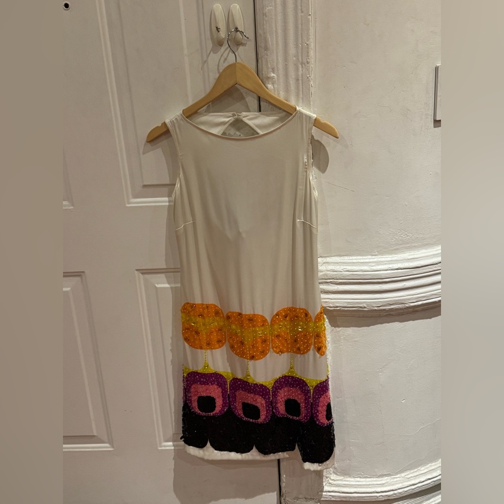 Elegant evening dress with sequins. Vintage in great condition.